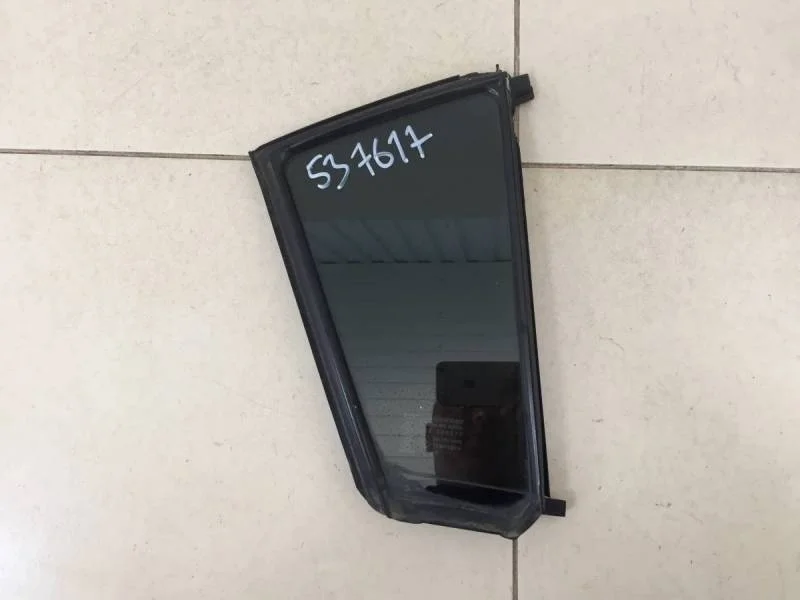 Стекло двери задней правой (форточка) Mazda Mazda 3 (BK) 2002-2009