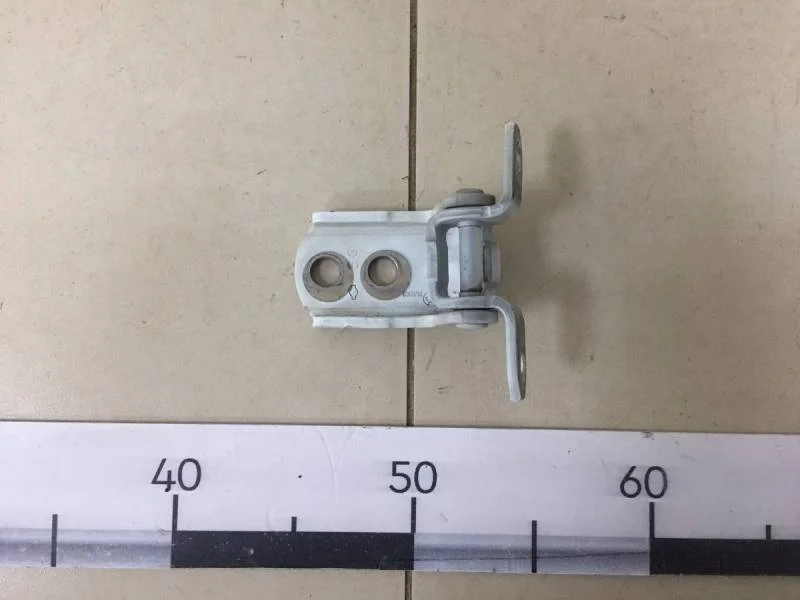 Петля двери передней правой нижняя Nissan Almera 3 (G11, G15) 2012>