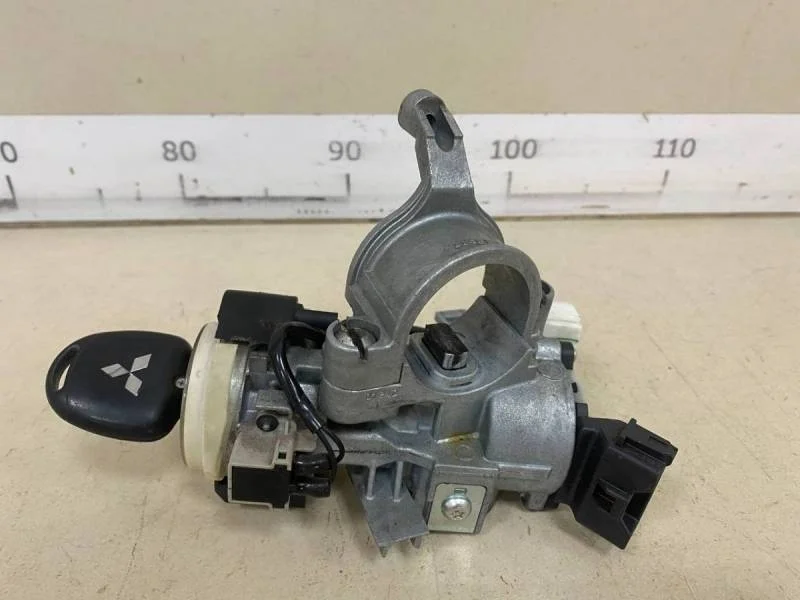 Замок зажигания Mitsubishi Pajero/Montero Sport (KH) 2008-2015