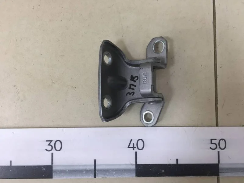 Петля двери задней правой верхняя Hyundai Elantra (HD) 2006-2010