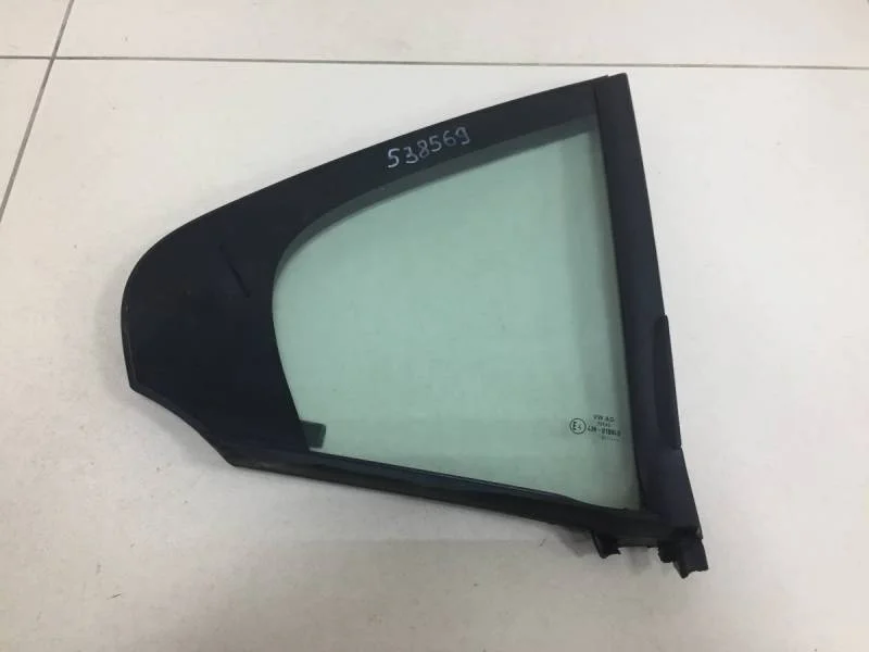 Стекло двери задней правой (форточка) Volkswagen Polo (Mk6) 2020>