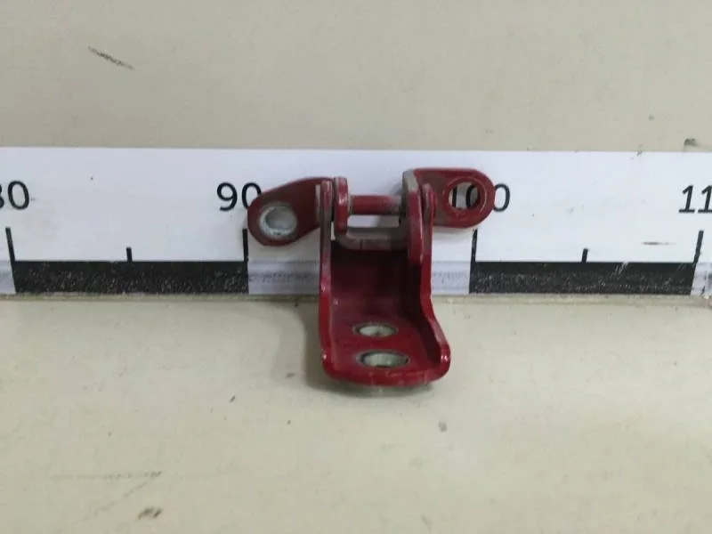 Петля двери задней правой нижняя Honda Civic 5D 2006-2012