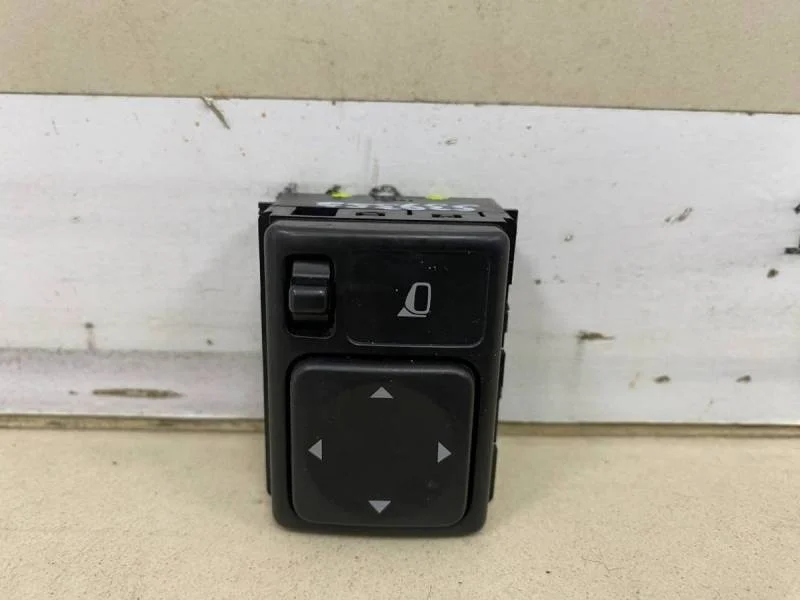 Переключатель регулировки зеркала Nissan Tiida (C11) 2007-2014