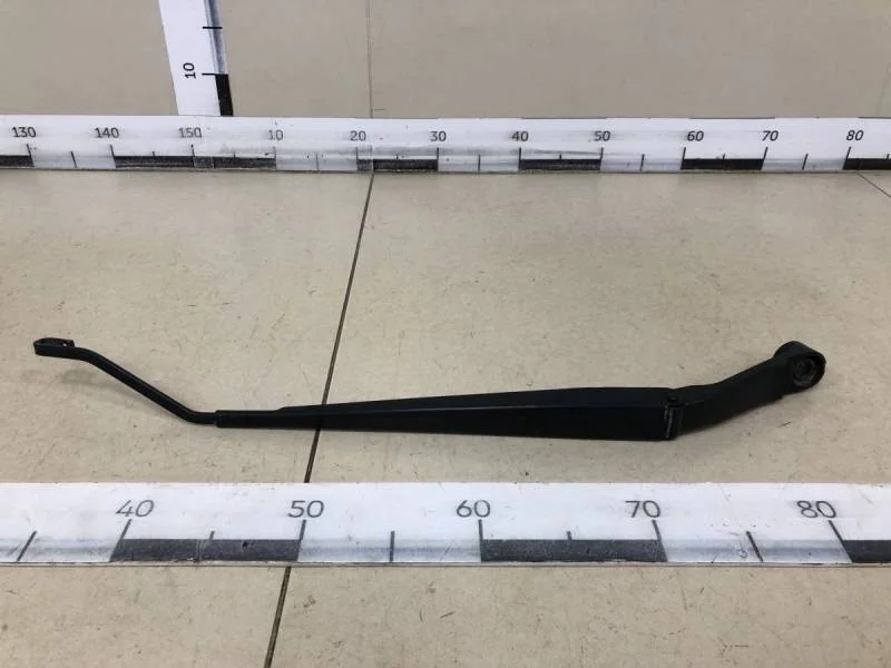 Поводок стеклоочистителя передний левый Nissan Tiida (C11) 2007-2014