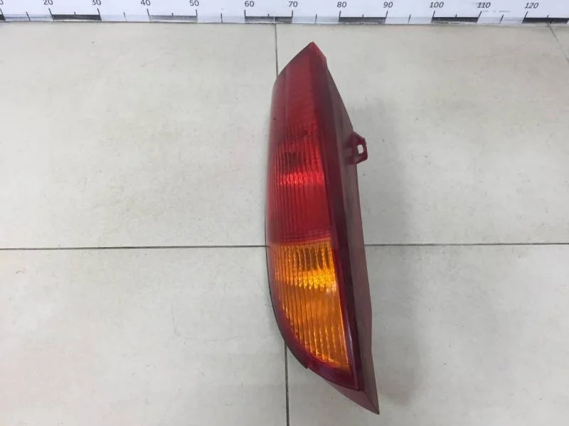 Фонарь задний левый Ford Focus 1 1998-2004