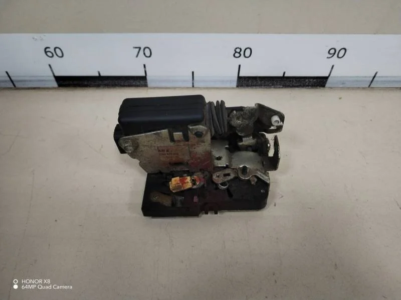 Замок двери задней левой Renault Logan (1) 2005-2014