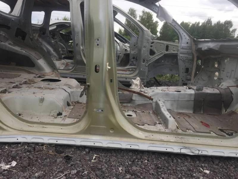 Порог со стойкой правый Mitsubishi Pajero/Montero Sport (KS) 2015>