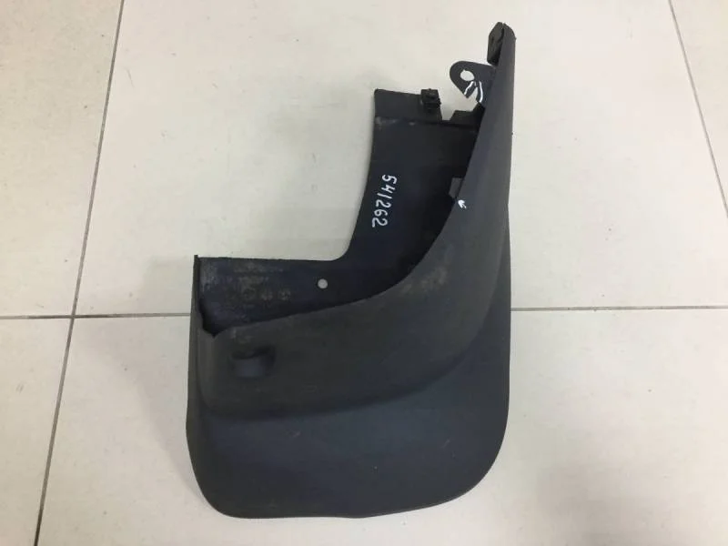 Брызговик задний правый Mitsubishi Pajero/Montero Sport (KH) 2008-2015