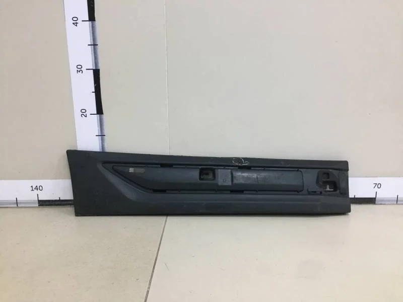 Накладка двери задней правой Mitsubishi Outlander (GF) 2012>