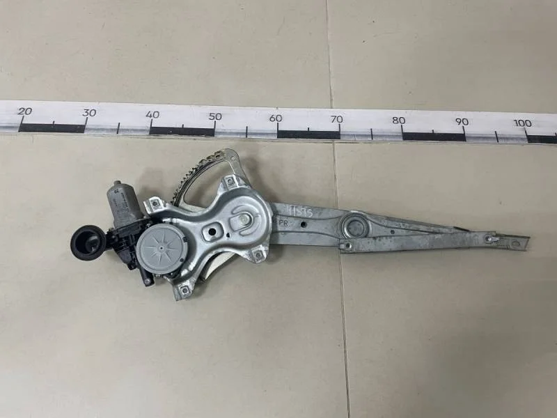 Стеклоподъемник электр. передний правый Toyota Corolla E180 2013>