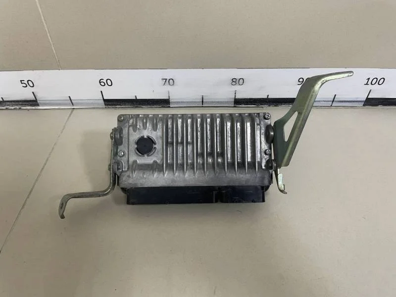 Блок управления двигателем Toyota Corolla E180 2013>