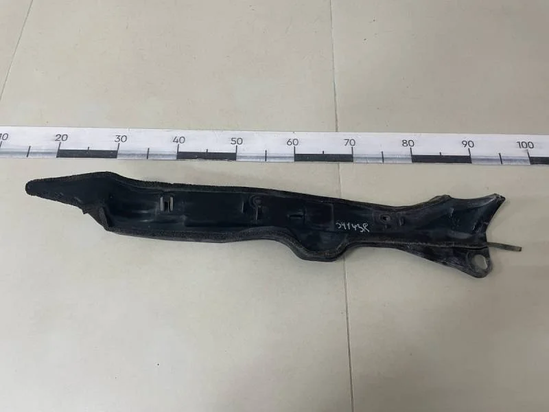 Пыльник (кузов наружные) Toyota Corolla E180 2013>