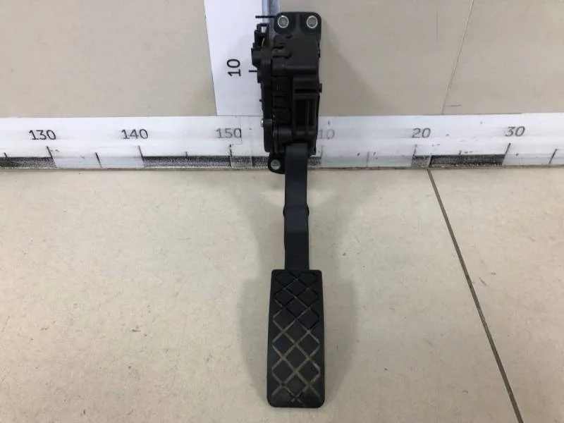 Педаль газа Volkswagen Polo (Sed RUS) 2011>