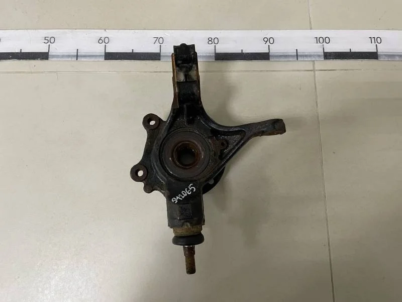 Кулак поворотный передний правый Citroen Berlingo (NEW) (B9) 2008>