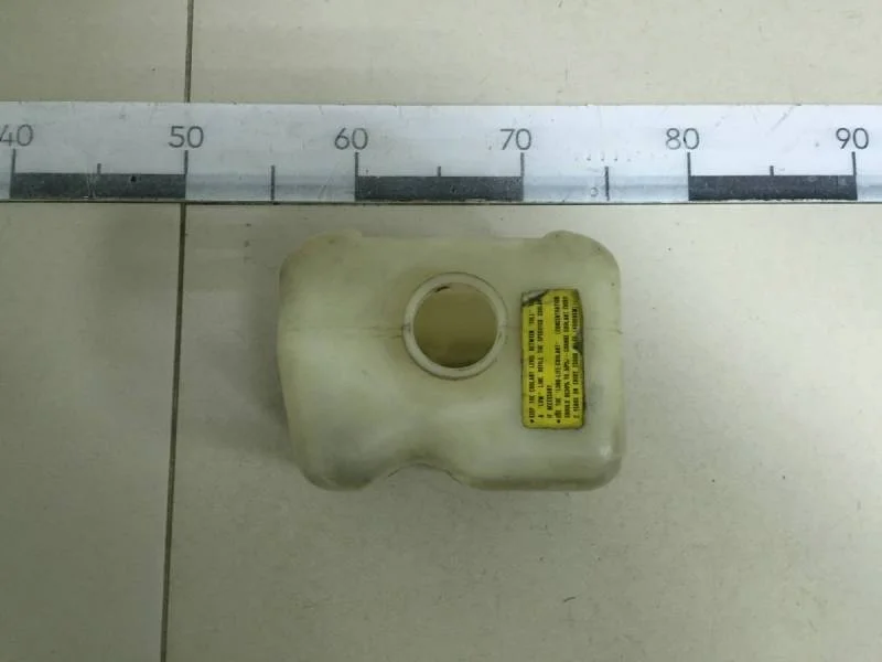 Бачок расширительный Mitsubishi Pajero/Montero 2 (V1, V2, V3, V4) 1991-1996