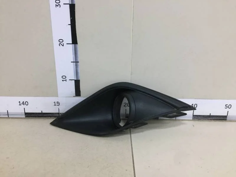 Рамка противотуманной фары левой Mitsubishi Outlander (GF) 2012>