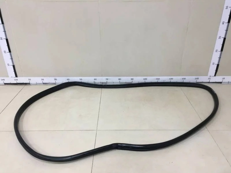 Уплотнитель проема двери задней левой Toyota Corolla E180 2013>