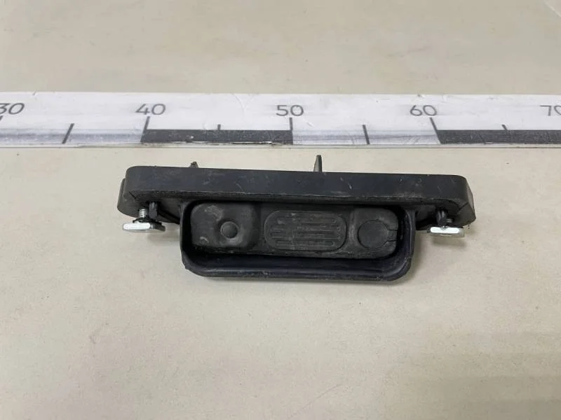 Кнопка открывания багажника Mitsubishi Outlander (GF) 2012>