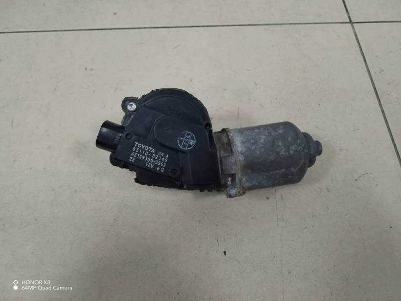 Моторчик стеклоочистителя передний Toyota Corolla E180 2013>
