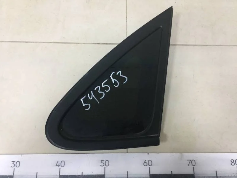 Стекло кузовное глухое правое Hyundai Elantra (HD) 2006-2010