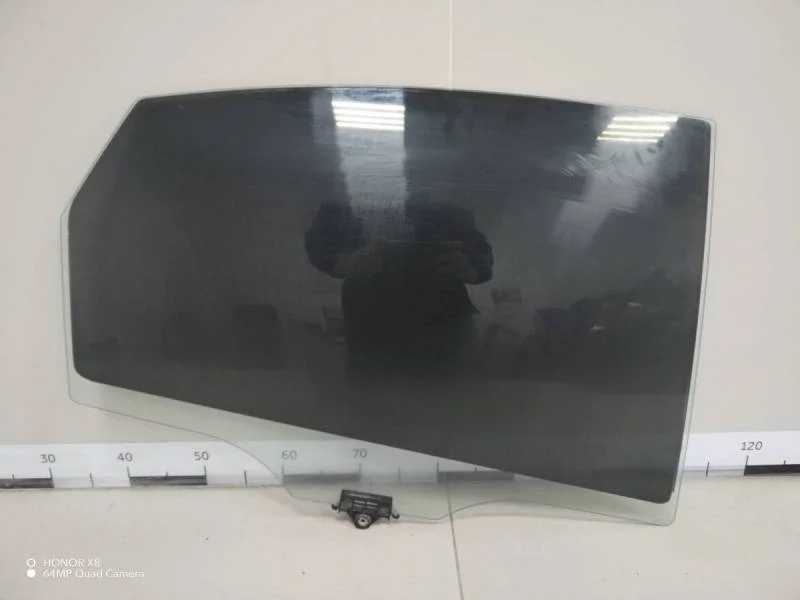 Стекло двери задней правой Hyundai Elantra (HD) 2006-2010