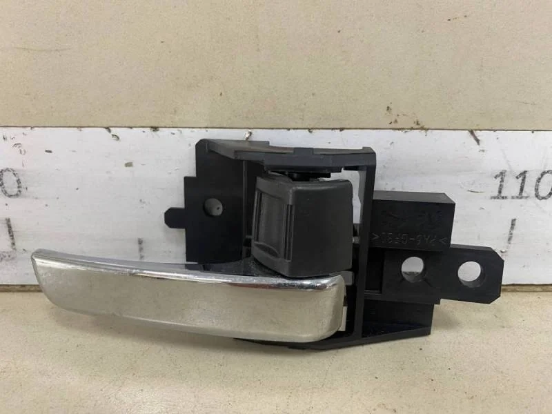 Ручка двери внутренняя правая Mitsubishi ASX (GA) 2010>