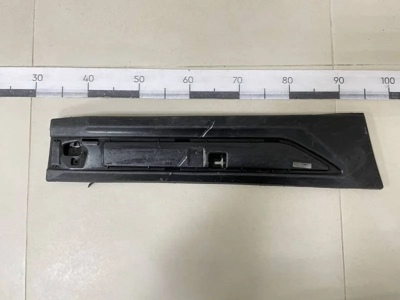 Накладка двери задней правой Mitsubishi Outlander (GF) 2012>