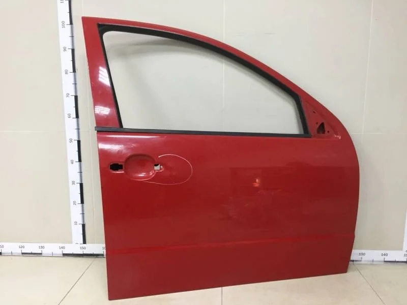Дверь передняя правая Skoda Fabia (6Y) 1999-2007
