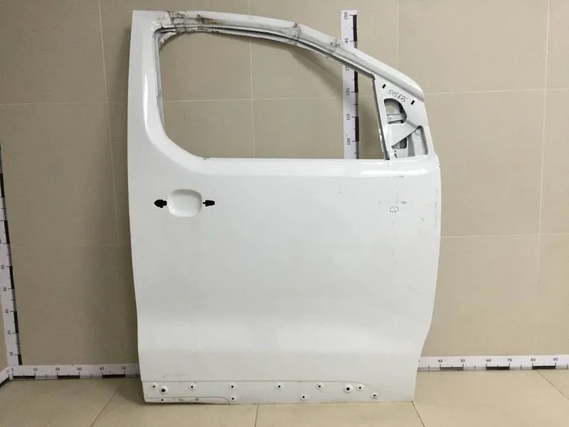 Дверь передняя правая Peugeot Traveller 2016>