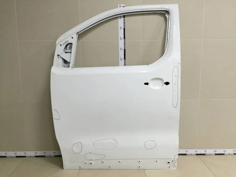 Дверь передняя левая Peugeot Traveller 2016>