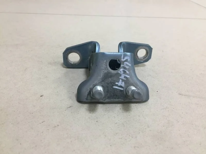 Петля двери задней левой верхняя Mitsubishi Lancer X (CX, CY)  2007>