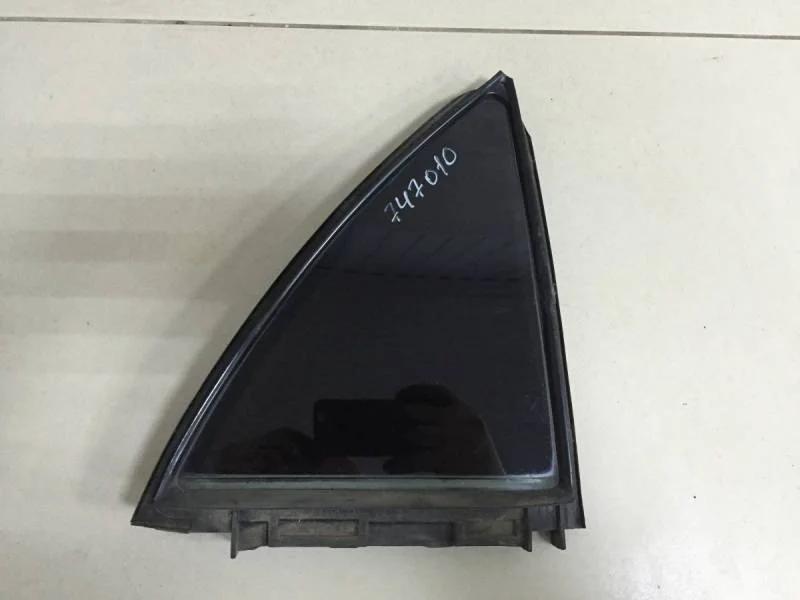 Стекло двери задней правой (форточка) Toyota Corolla E150 2006-2013