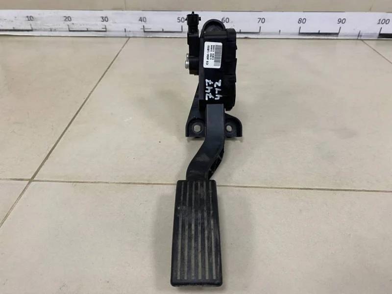 Педаль газа Hyundai Solaris 2010-2017