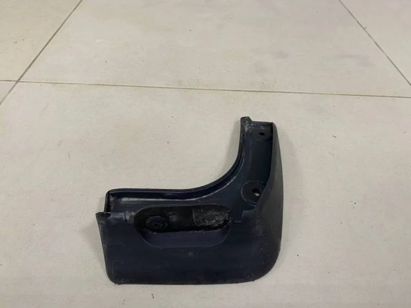 Брызговик задний правый Hyundai Solaris 2010-2017