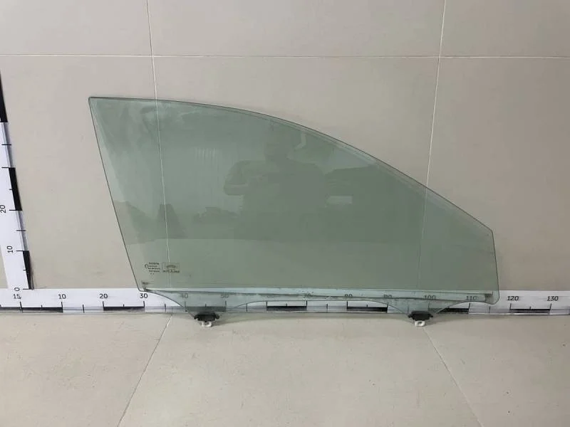 Стекло двери передней правой Toyota Camry (V40) 2006-2011