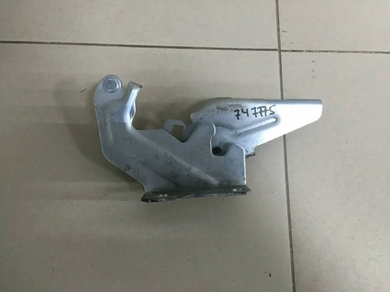 Петля капота правая Mitsubishi Lancer X (CX, CY)  2007>