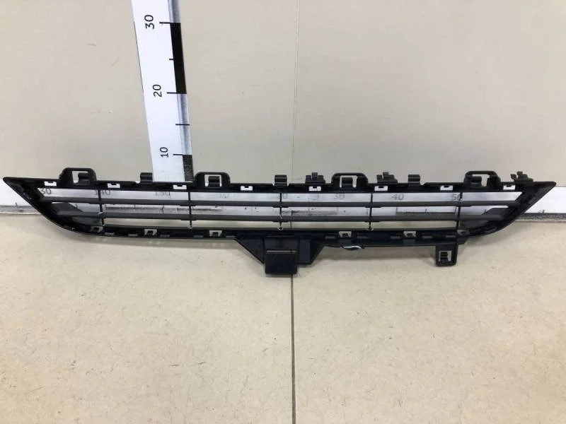 Решетка в бампер центральная BMW X5 F15/F85 2013>