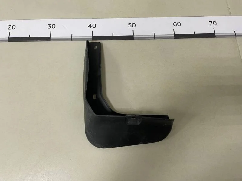 Брызговик задний левый Hyundai Solaris 2010-2017