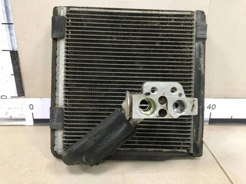 Испаритель кондиционера Volkswagen Passat B6 2005-2010