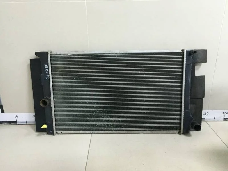 Радиатор охлаждения двигателя Toyota Corolla E150 2006-2013