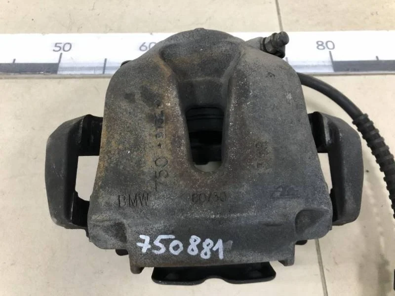 Суппорт передний правый BMW X5 E70 2007-2013