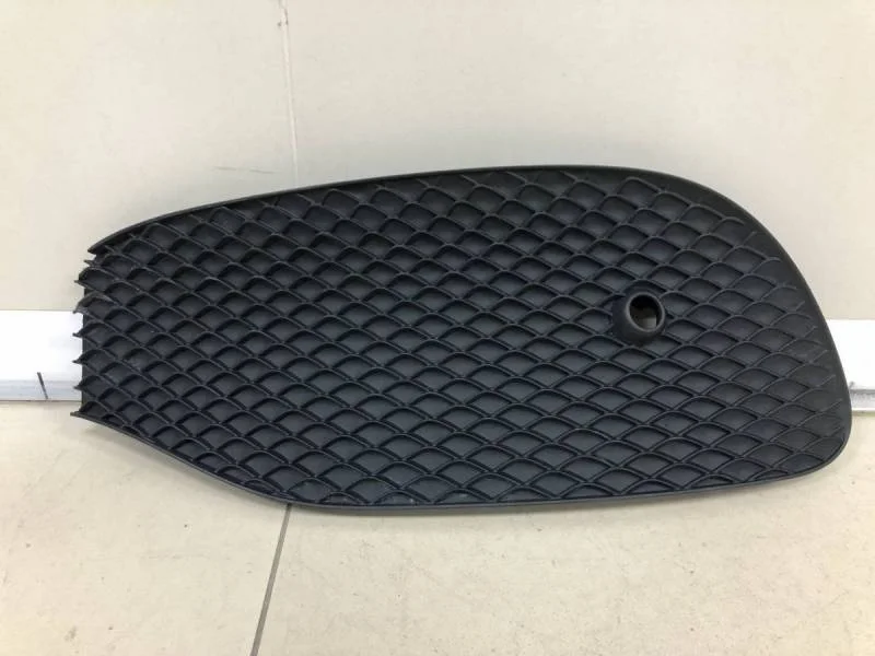 Решетка в бампер левая Mercedes-Benz E-Class (W213) 2016>