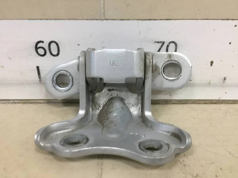 Петля двери задней левой верхняя Kia Rio 3 (UB) 2011-2017