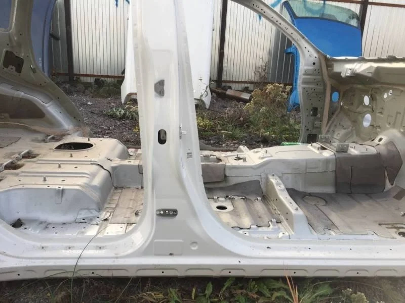 Порог со стойкой правый Mitsubishi Pajero/Montero Sport (KS) 2015>