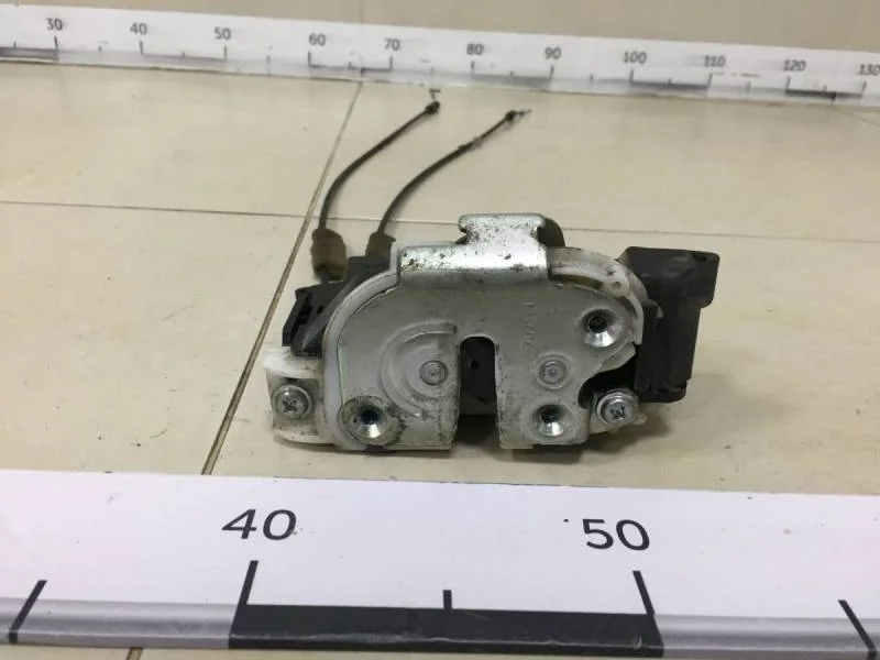 Замок двери задней правой Mitsubishi Outlander XL (CW) 2006-2012