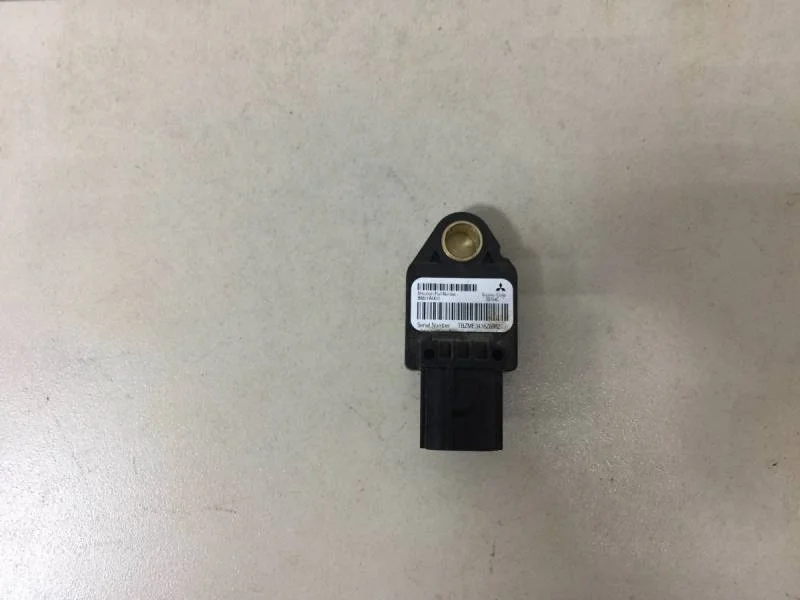 Датчик AIR BAG Mitsubishi Outlander XL (CW) 2006-2012