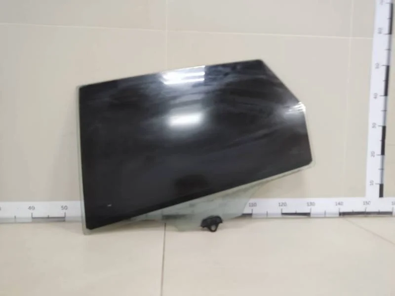 Стекло двери задней левой Kia Ceed (ED) 2007-2012