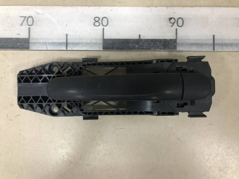 Ручка двери задней наружная правая Skoda Fabia (5J) 2007-2014