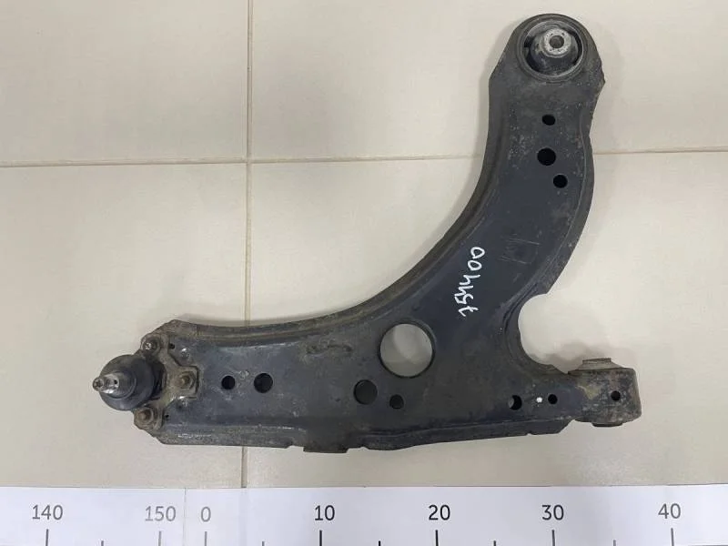 Рычаг передний Skoda Octavia (A4 1U-) 2000-2011