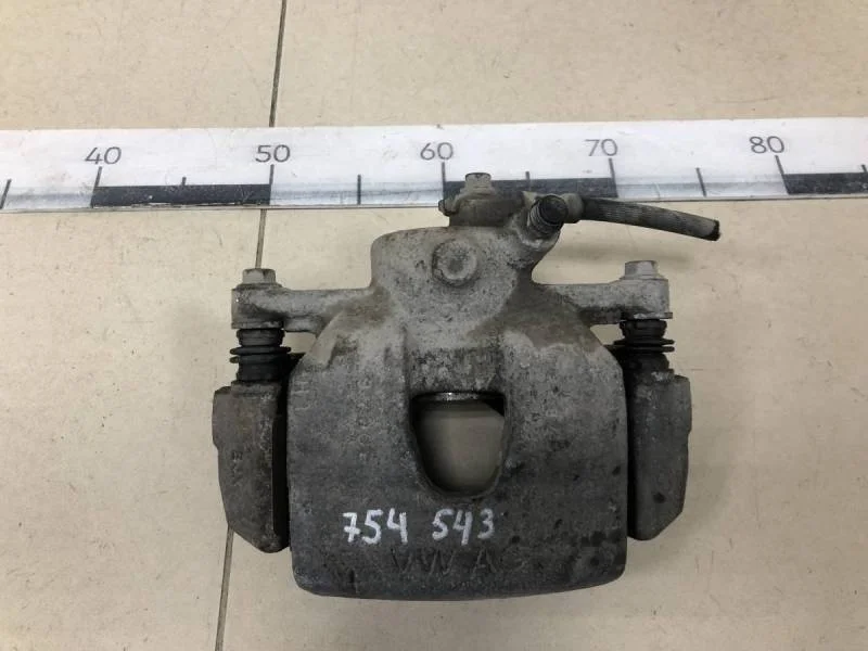 Суппорт передний левый Skoda Fabia (5J) 2007-2014